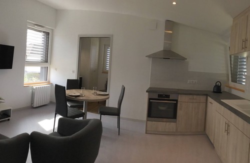 Pulversheim Apartment | Studio in new building ideal for travelling executive