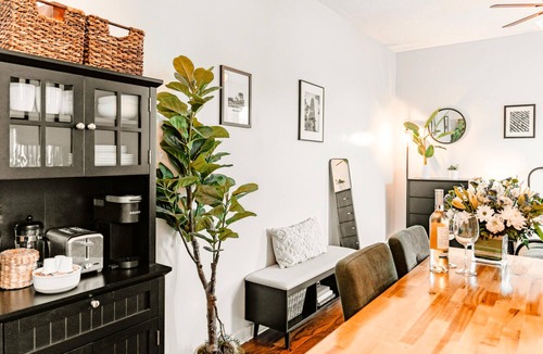 Mill River Apartment | Studio in New Haven's Little Italy