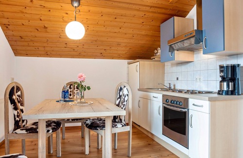 Heitlern Apartment | Studio 'In Pfronten' with Mountain View, Balcony and Wi-Fi