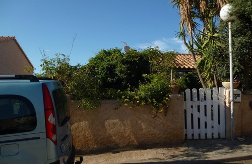 Monticello House | studio in quiet and sunny property near the sea.