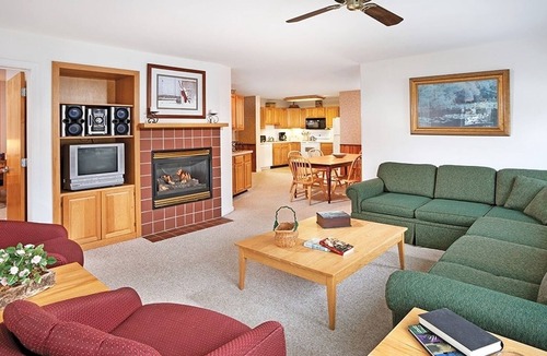 Jeffersonville Condo | Studio in Smugglers' Notch- Mountain Escape! ASB