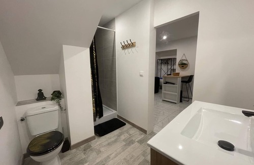 Pont-Saint-Esprit Apartment | Studio in the historic center of Pont-Saint-Esprit
