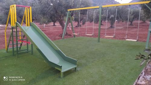 Galaxidi House | Studio in the Olive Trees ΓΑΛΑΞΙΔΙ
