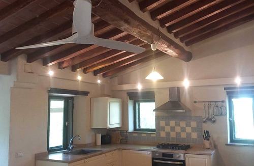 San Macario In Monte Apartment | Studio in Tuscan farmhouse with views and pool