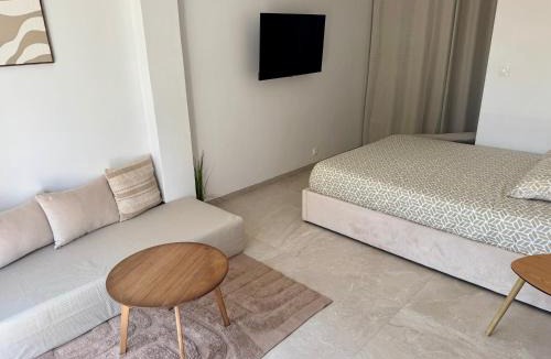 Grasse House | studio indépendant avec jardin & piscine dans villa