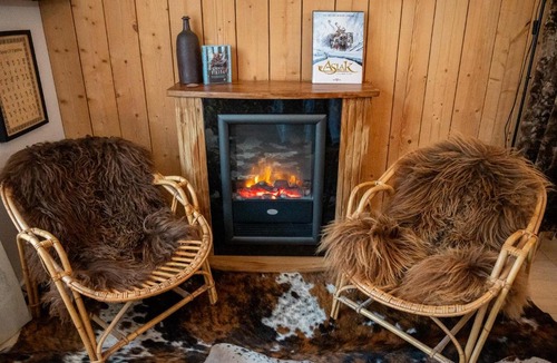 Quartier du chateau Apartment | Studio Insolite Viking