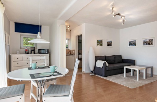Rauhenbretzingen Apartment | Studio 'Jagst' with Shared Terrace and Wi-Fi