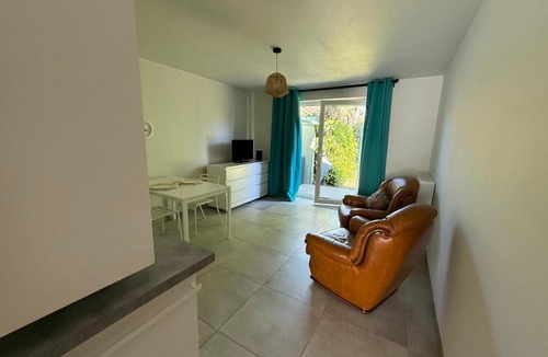 Ransart Apartment | Studio Janni
