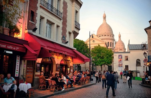 18th Arrondissement Apartment | Studio Jules Joffrin, dernier étage - Montmartre