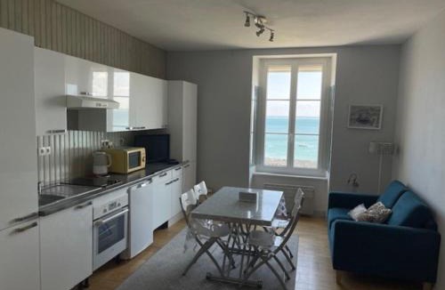 Cancale Apartment | Studio L'Abri des Flots by Interhome