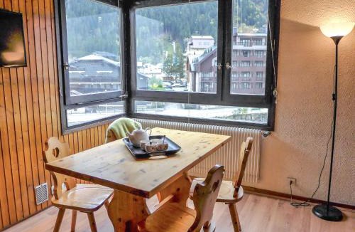 Chamonix City Centre Apartment | Studio L'Aiguille du Midi-7 by Interhome