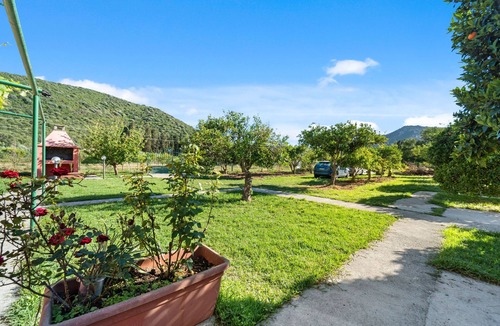 Teulada Apartment | Studio 'L'Arancio' with Mountain View, Private Terrace and Air Conditioning