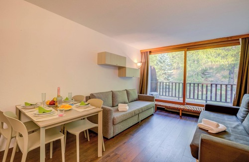 San Sicario Alto Apartment | Studio La Finestra Sulle Piste, Cesana Torinese, Italy