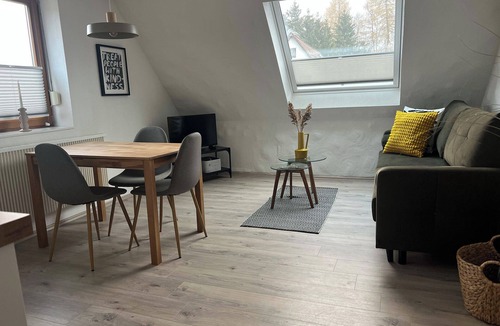 Bartholoma Apartment | Studio lb 11 - Modern & bright attic apartment on the edge of the Swabian Alb