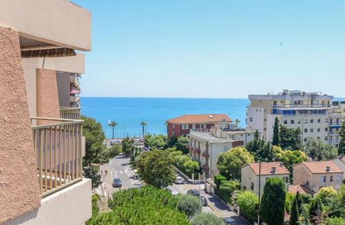 Cros-de-Cagnes Apartment | Studio Le Baccara by Interhome