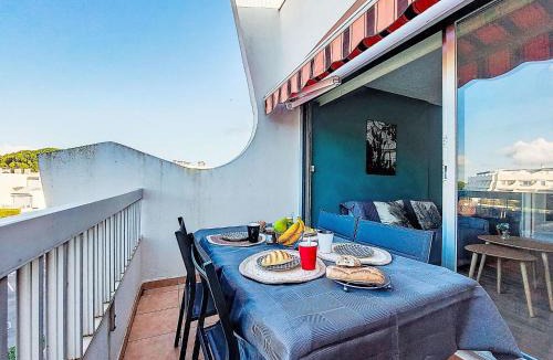 Le Grau-Du-Roi Apartment | Studio Le Cormoran-5 by Interhome