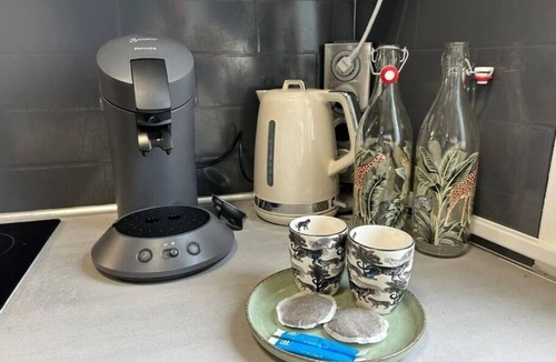 Chartres Apartment | Studio LE COSY JUNGLE close to the station and historic center