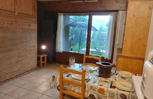 Saint-Gervais-les-Bains Apartment | Studio Le Taguy by Interhome