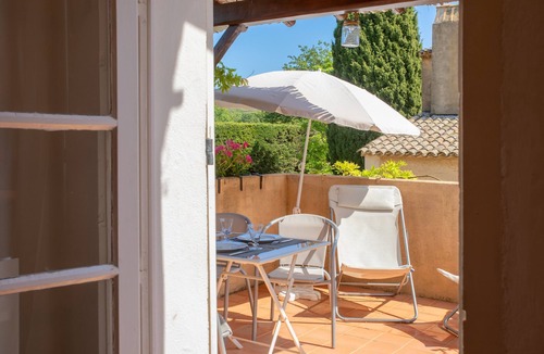 Ramatuelle Apartment | Studio "Le Val de Pons Ramatuelle", with private terrace & Wi-Fi