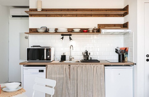 Rivedoux-Plage Apartment | Studio Les Pins with Sea View, Private Terrace, and Wi-Fi