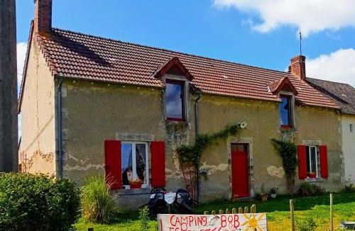 Sainte-Severe-sur-Indre Bed & Breakfast | Studio Les Pourettes