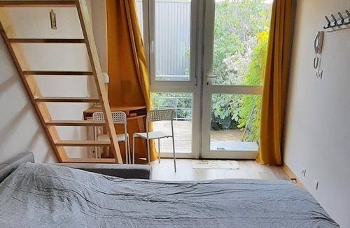 Le Petit Charran Apartment | ★Studio Liberty mezzanine, air conditioned, terrace + parking / near town centre