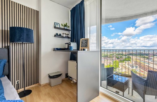 Antonsviertel Apartment | Studio 'Loft 28 Blue' with Balcony and Wi-Fi