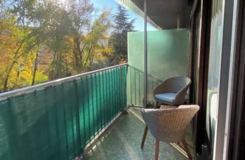 Gaillard Apartment | Studio lumineux avec terrasse à deux pas de Genève