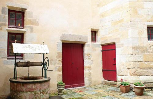 Herisson Apartment | Studio médiéval au cœur du village, proche commerces - FR-1-489-605