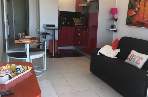 Le Ray Apartment | Studio magical view, swimming pool and private parking.