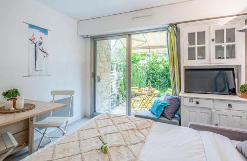 Carnac Apartment | Studio Manoir du Men Gwen-2 by Interhome