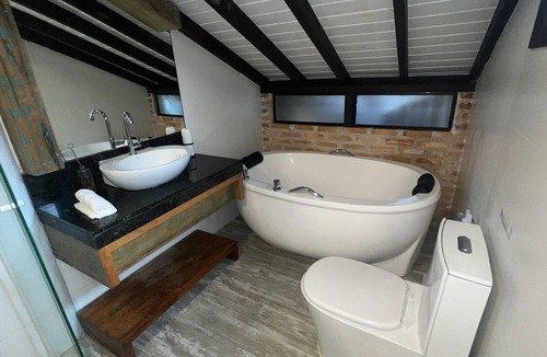 Ibiraquera House | Studio Mar com Banheira - Ibiraquera Life