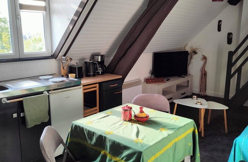 Chartres Apartment | Studio Meublé 4 Pers Avec Mezzanine, Refait à Neuf, Proche Cathedrale et Gare