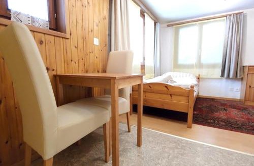 Kandersteg Apartment | Studio mit viel Charme, Kochnische und 2 Betten