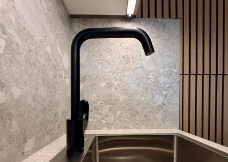 Han-sur-Lesse Apartment | Studio moderne avec balcon , centre Han-sur-Lesse ,5 min Grottes