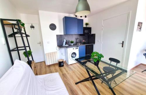 Elbeuf Apartment | Studio Moderne Bien Pensé