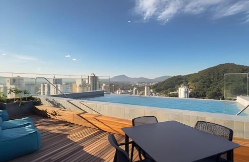 Itoupava Seca Apartment | Studio moderno com cama Queen e piscina perto da Oktoberfest!