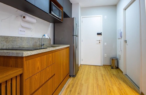 Indianopolis Apartment | Studio Moderno com Varanda - Moema