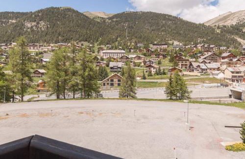 Montgenevre Apartment | Studio Montgenèvre, skis aux pieds, 2 couchages - FR-1-330D-1