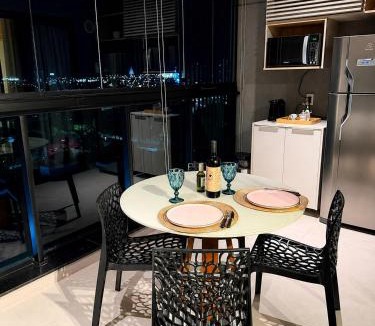 Marilia Apartment | Studio na Av Esmeraldas com garagem