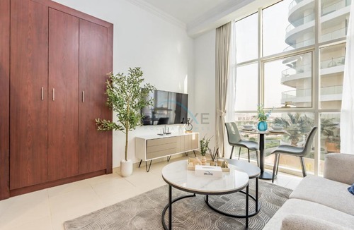 Business Bay Apartment | Studio Near Dubai Water Canal and Bus Station, Conveniently Close to Downtown, The Scala Tower, Business Bay by Deluxe Holiday Homes