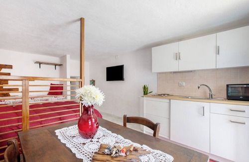 Villair-Amerique Apartment | Studio 'Nel Cuore Della Via Francigena' with Mountain View and Private Garden