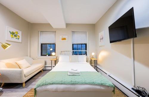 Prudential - St. Botolph Apartment | Studio Nestled in Back Bay
