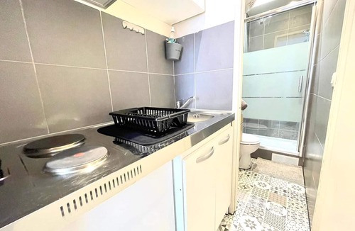 Les Lilas Apartment | Studio Neuf à 2 pas du Métro