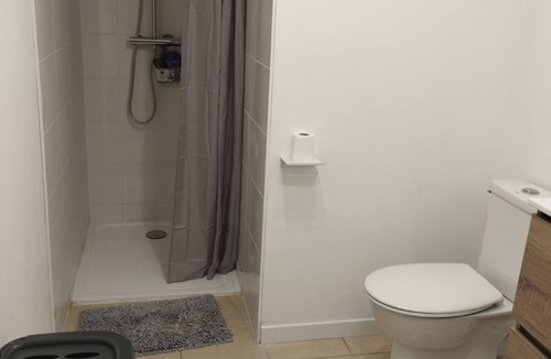 Le Champ-Saint-Pere Apartment | Studio Neuf Meublé et Tout Équipé en Vendée a 15 Minutes de la Plage