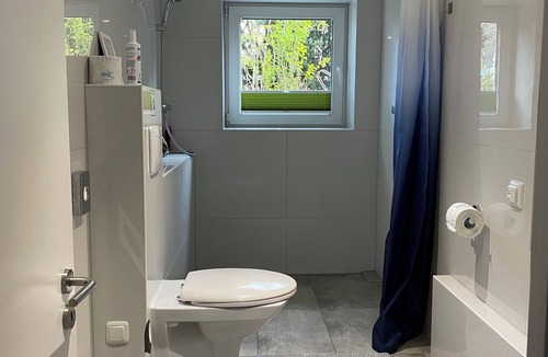 Wilhelmstadt Apartment | Studio no. 7, basement (24sqm) in green Spandau (13sqm)