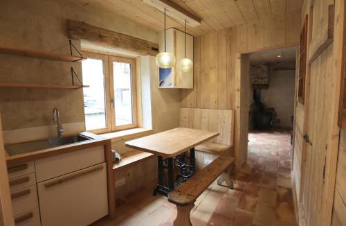 Notre-Dame-du-Pre Apartment | Studio Notre Dame du Pré