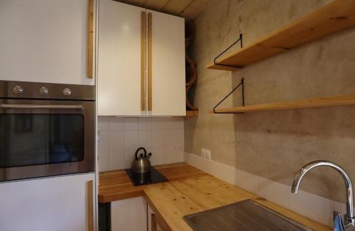 Notre-Dame-du-Pre Apartment | Studio Notre Dame du Pré