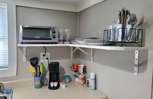 Core Creek Apartment | Studio- Now Lower prices! Bring your boat for summer and fall fishing