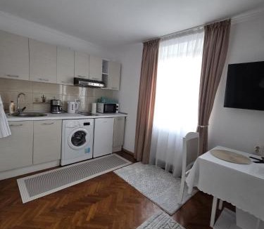 Vladeni Apartment | Studio O&A